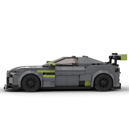 Aston Martin Vantage